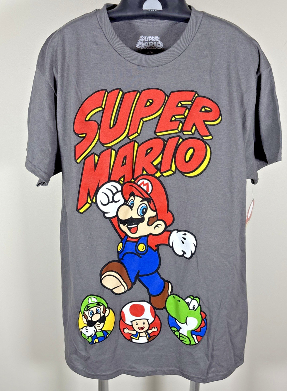 NWT Super Mario Graphic Logo Luigi, Toad, Yoshi Short Sleeve Gray T-Shirt Med